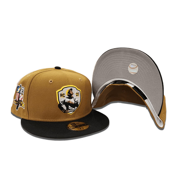 New Era Mens MLB Pittsburgh Pirates 21 Clemente RC 59FIFTY Fitted Hat 70776279 Black, Old Gold Undervisor 7 3/8