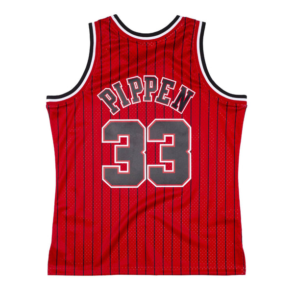 Scottie Pippen Autographed Chicago Bulls 95-96 Black Pinstripe Mitchel -  Famous Ink