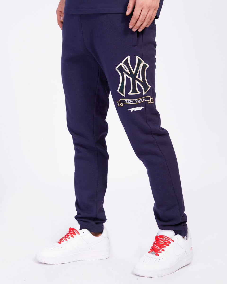 Navy Blue New York Yankees Pro Standard Retro Classic Fleece Sweatpant