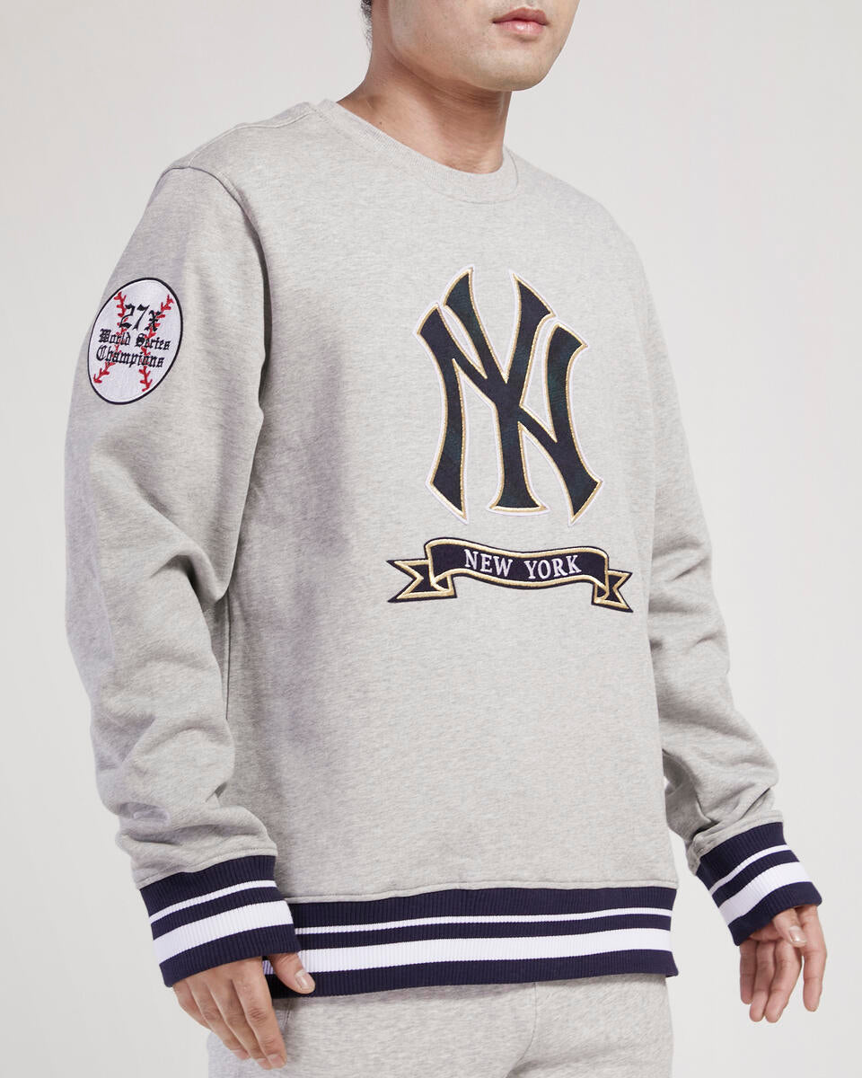 Gray New York Yankees Pro Standard Crewneck Fleece Sweatshirt