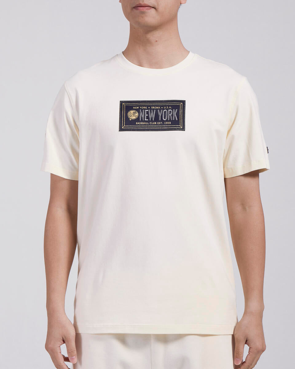 Off White New York Yankees Pro Standard Club Member Badge Short