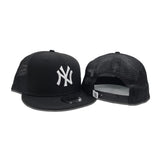 Black Trucker New York Yankees Gray Bottom New Era 9Fifty Snapback