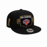*** PRE-ORDER ARRIVING MIDDLE Of AUGUST Black 2025-2026 New York Knicks Champions Gray Bottom Trophy Side Patch New Era 9Fifty Snapback