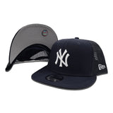 Navy Blue Trucker New York Yankees Gray Bottom New Era 9Fifty Snapback