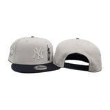 Stone New York Yankees Statue of Liberty Navy Blue Visor Gray Bottom 2009 World Series Side Patch New Era 9Fifty Snapback