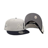 Stone New York Yankees Statue of Liberty Navy Blue Visor Gray Bottom 2009 World Series Side Patch New Era 9Fifty Snapback