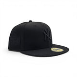 Black On Black New York Yankees Gray Bottom 2024 World Series Side Patch New Era 59Fifty Fitted