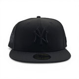 Black On Black New York Yankees Gray Bottom 2024 World Series Side Patch New Era 59Fifty Fitted