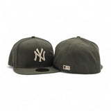 Olive Green New York Yankees Gray Bottom Hummingbird City Art Side Patch New Era 59Fifty Fitted