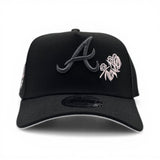 Black Atlanta Braves Rose Logo Curved Brim Gray Bottom 1995 World Series Welcome To The Show Side Patch New Era A-Frame 9Forty Snapback