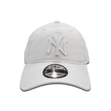 White New York Yankees New Era 9Twenty Strapback