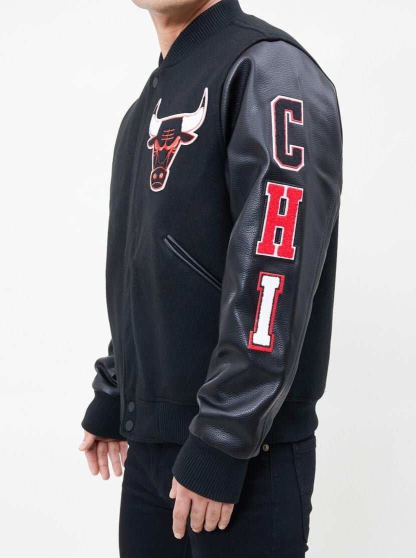 Chicago Bulls / Charcoal and Black - NBA Wool Reversible Jacket