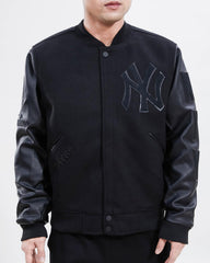 ウェア PRO STANDARD YANKEES VARSITY JACKET M Pro Standard NY Yankees Varsity Jacket Black Black – Sneaker Junkies