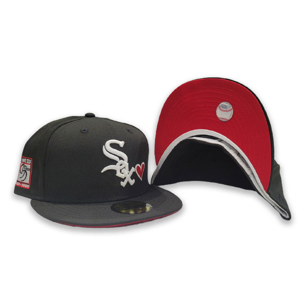 New Era Chicago White Sox 95 Years Black and White Metallic Edition 59Fifty Fitted  Hat, DROPS