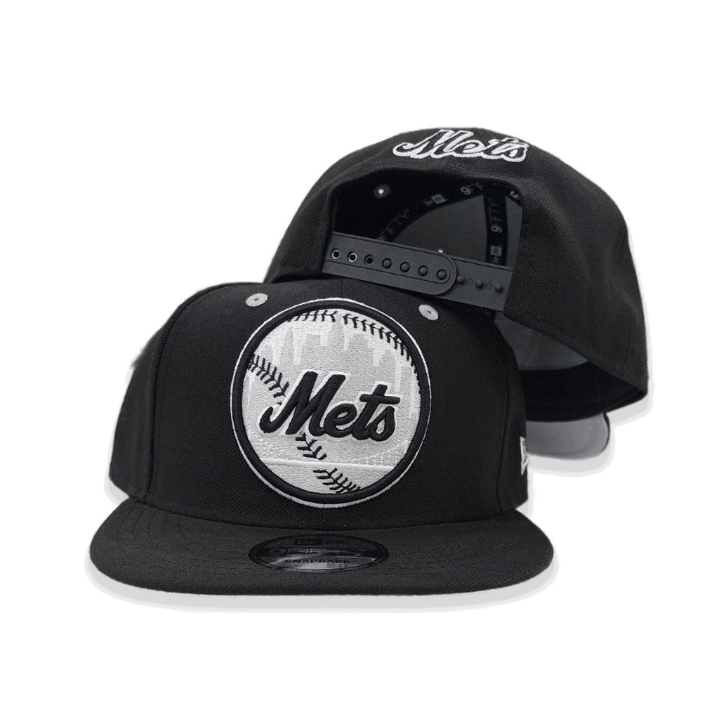 New York Mets New Era Black on Black 9FIFTY Team Snapback Adjustable Hat -  Black