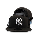 Black New York Yankees Icy Blue Bottom 2000 Subway Series Side Patch New Era 9Fifty Snapback