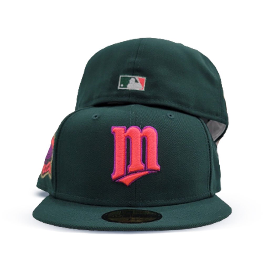 Minnesota Twins LOGO BLOOM SIDE-PATCH Navy-Pink Fitted Hat