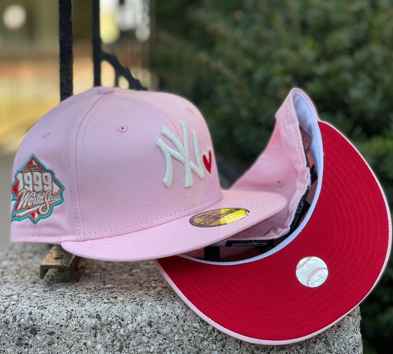 Brown Heart New York Yankees Pink Bottom 1998 World Series New Era 59Fifty  Fitted