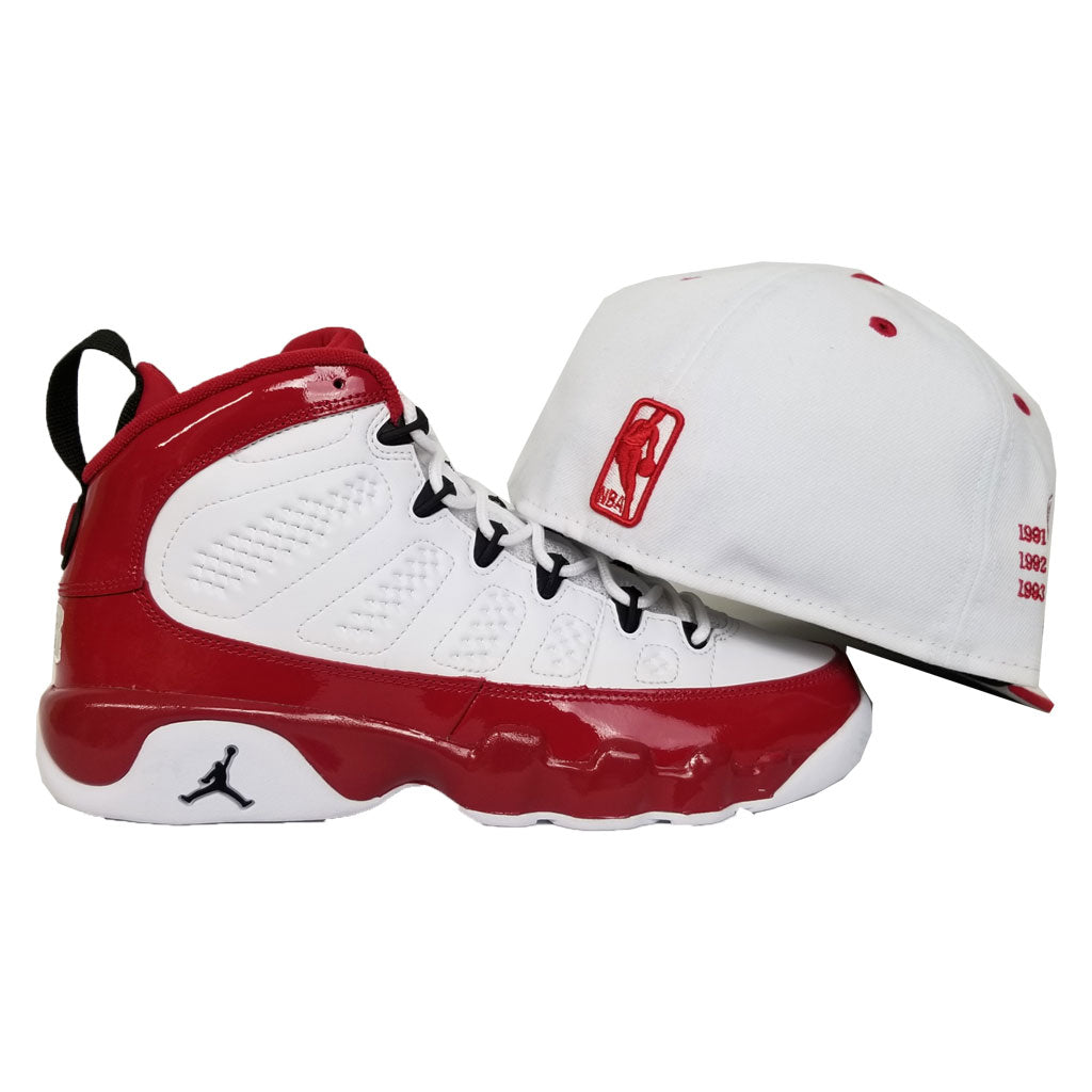 Matching New Era 2-Tone Chicago Bulls Fitted Hat For Jordan 9 Gym Red