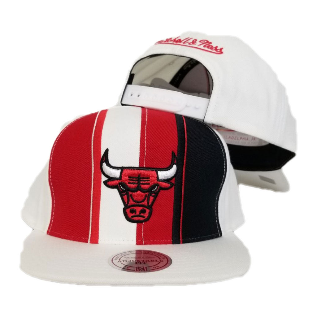 Mitchell Ness Red White Chicago Bulls Snapback Hat – Exclusive