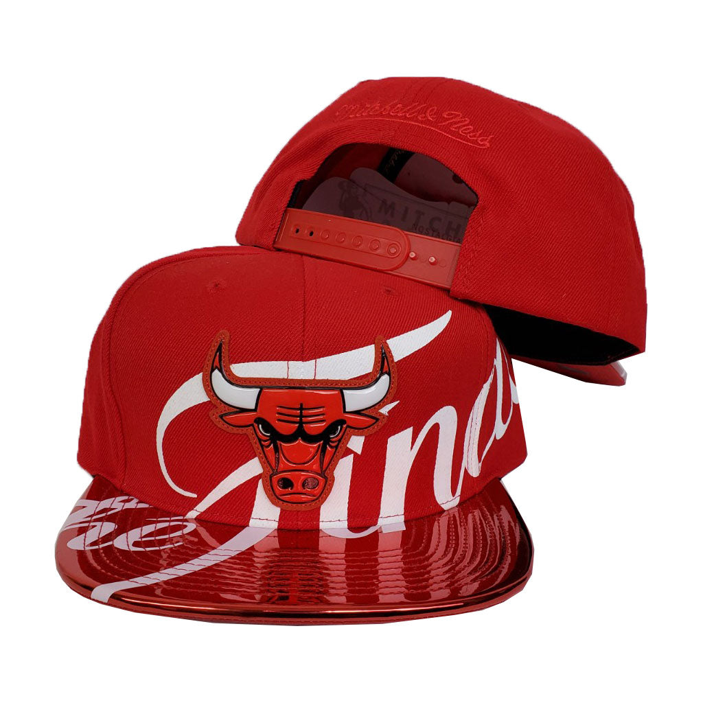 Chicago Bulls Black/Red Mitchell & Ness Snapback Hat