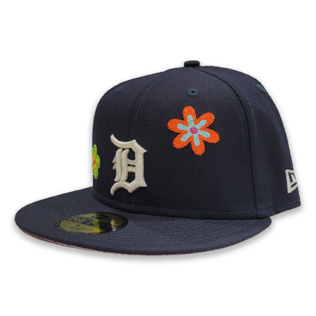 Navy Detroit Tigers Side Patch Bloom 59FIFTY Fitted Hat