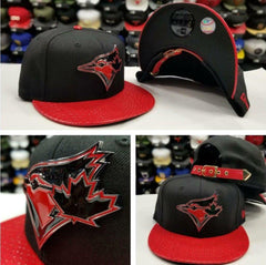 950 TORONTO BLUE JAYS RED LEAF LOGO ON BLACK SNAPBACK