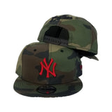 New Era Green / Red Camouflage New York Yankees Snapback