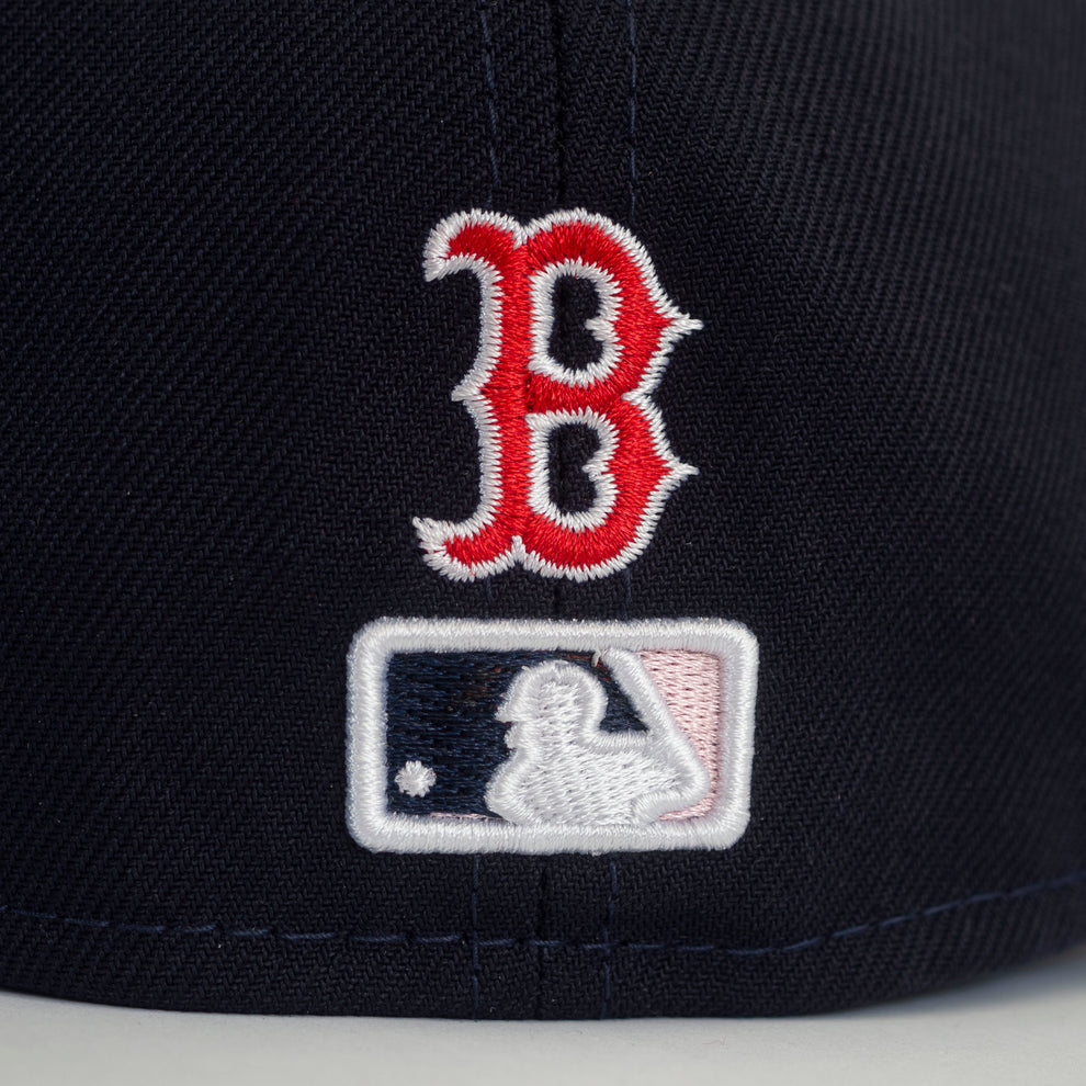 Official New Era Boston Red Sox MLB Washed Patch Blush Sky Casual Classic  Cap B6747_253 B6747_253