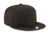 Black On Black New Era New York Yankees Gray Bottom 9Fifty Snapback