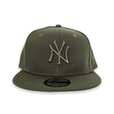 Tonal Olive Green New York Yankees Gray Bottom New Era 9Fifty Snapback