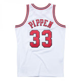 Chicago Bulls 1997-98 Scottie Pippen Mitchell & Ness White Swingman Jersey