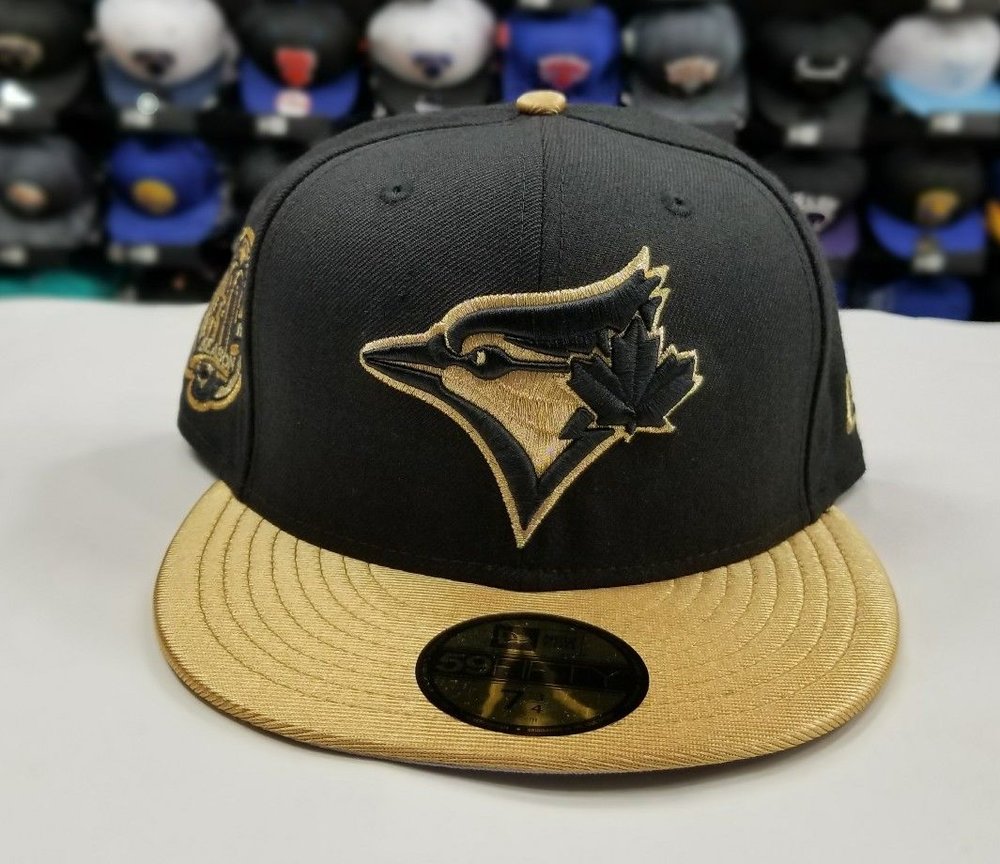 Gold and black fitted cap Outlet
