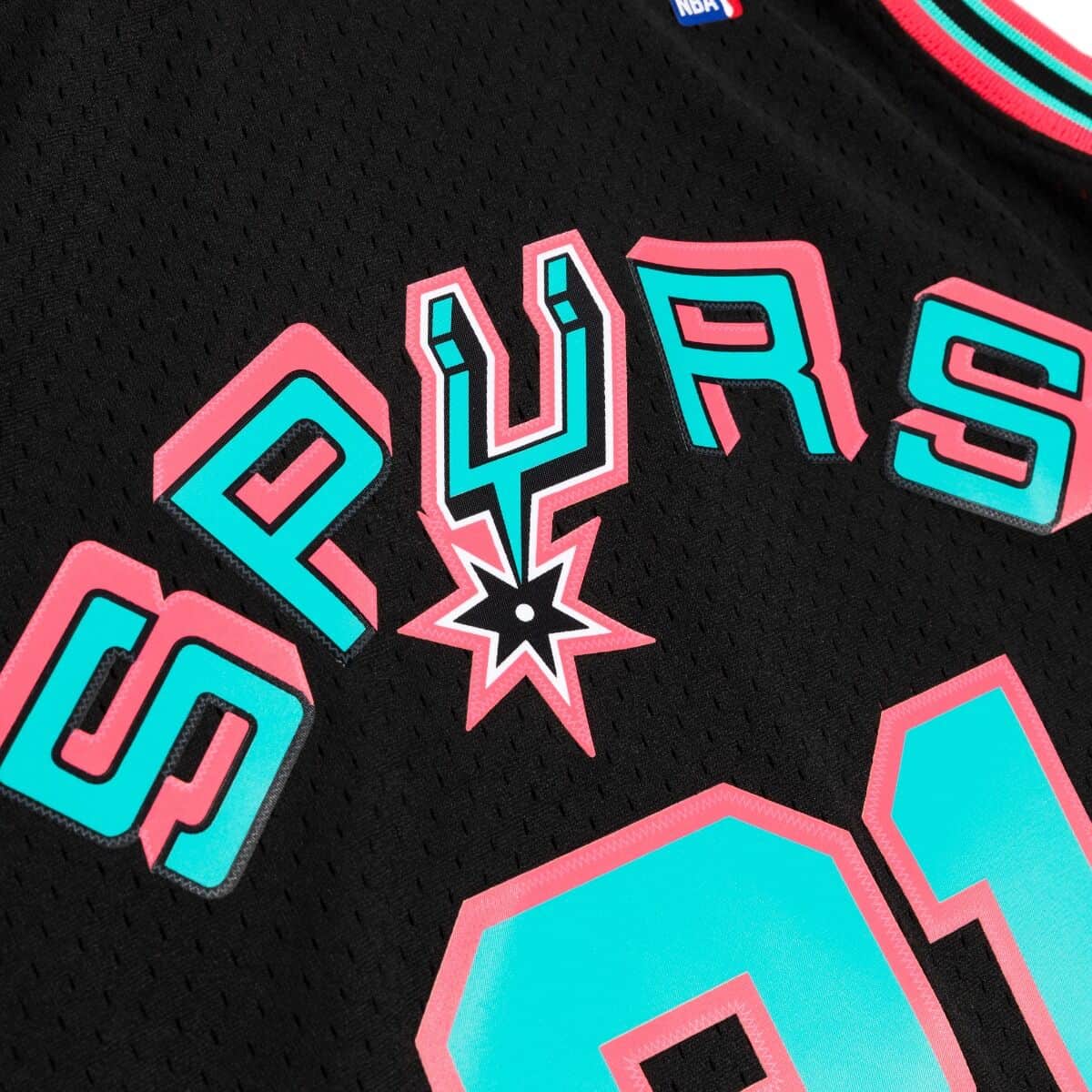 Party like it's 1996! Spurs new City Edition jerseys pays homage